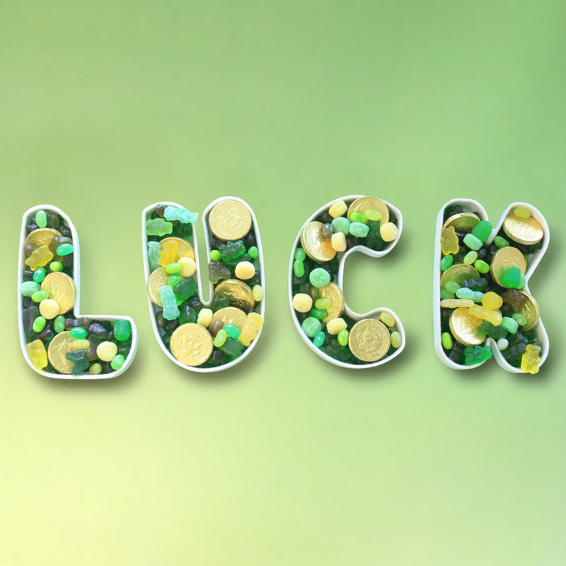 St. Patrick’s Day LUCK Gourmet Gift Box – Festive Green & Gold Treats (Copy)
